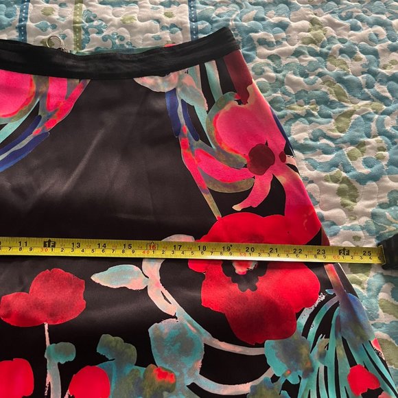 NWOT Stunning Floral Skirt from Marks & Spencer - Picture 7 of 9